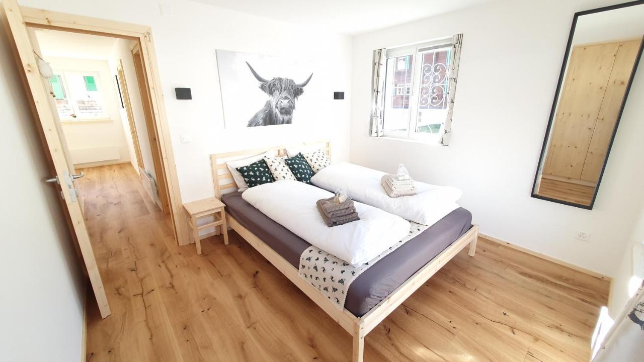 Yeti Lodge Tujetsch Bagian luar foto