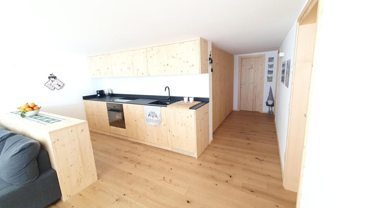 Yeti Lodge Tujetsch Bagian luar foto