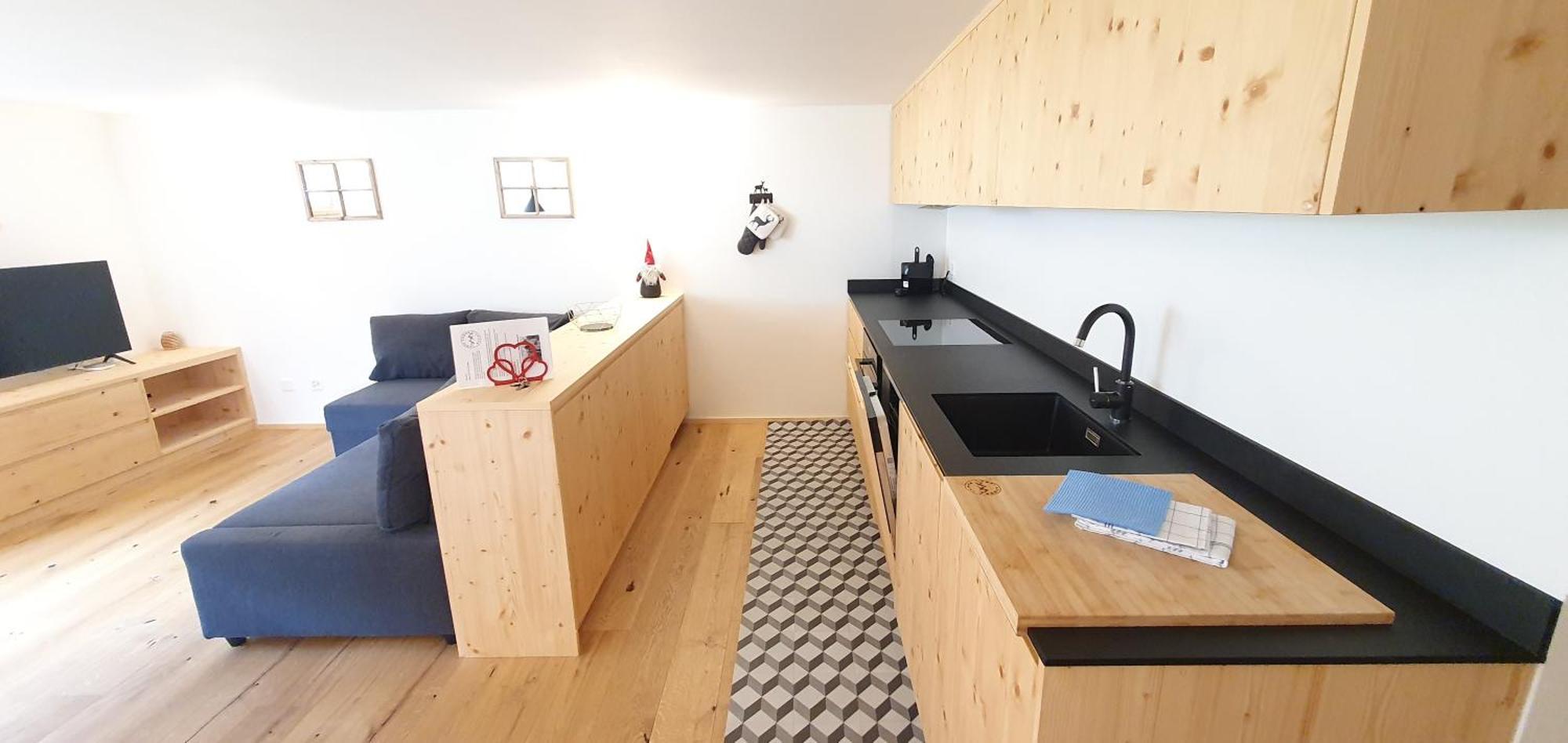 Yeti Lodge Tujetsch Bagian luar foto