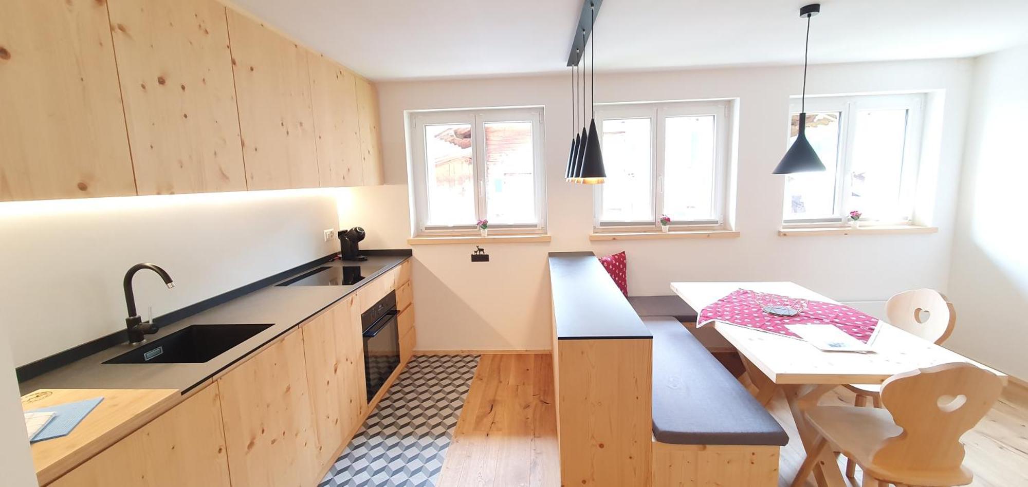 Yeti Lodge Tujetsch Bagian luar foto